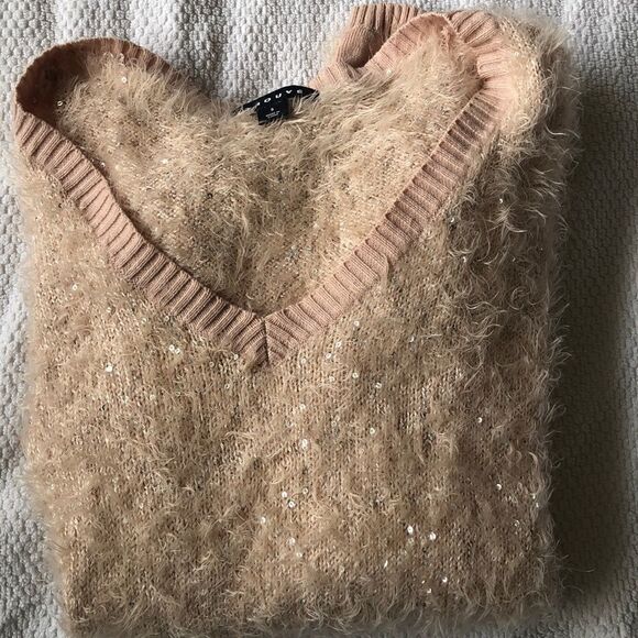 3/$25 TROUVE Knit and Sequin Pink Sweater.Size S - Picture 11 of 11